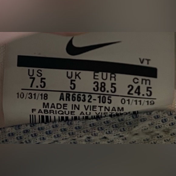 Nike Air VaporMax 2019 COLORFUL Womens Size 7.5 Running Shoes Sneakers Pink Rise - Picture 11 of 12